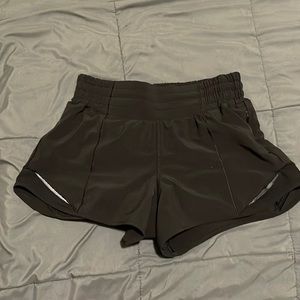 Hotty Hot High-Rise Lined Short 2.5”